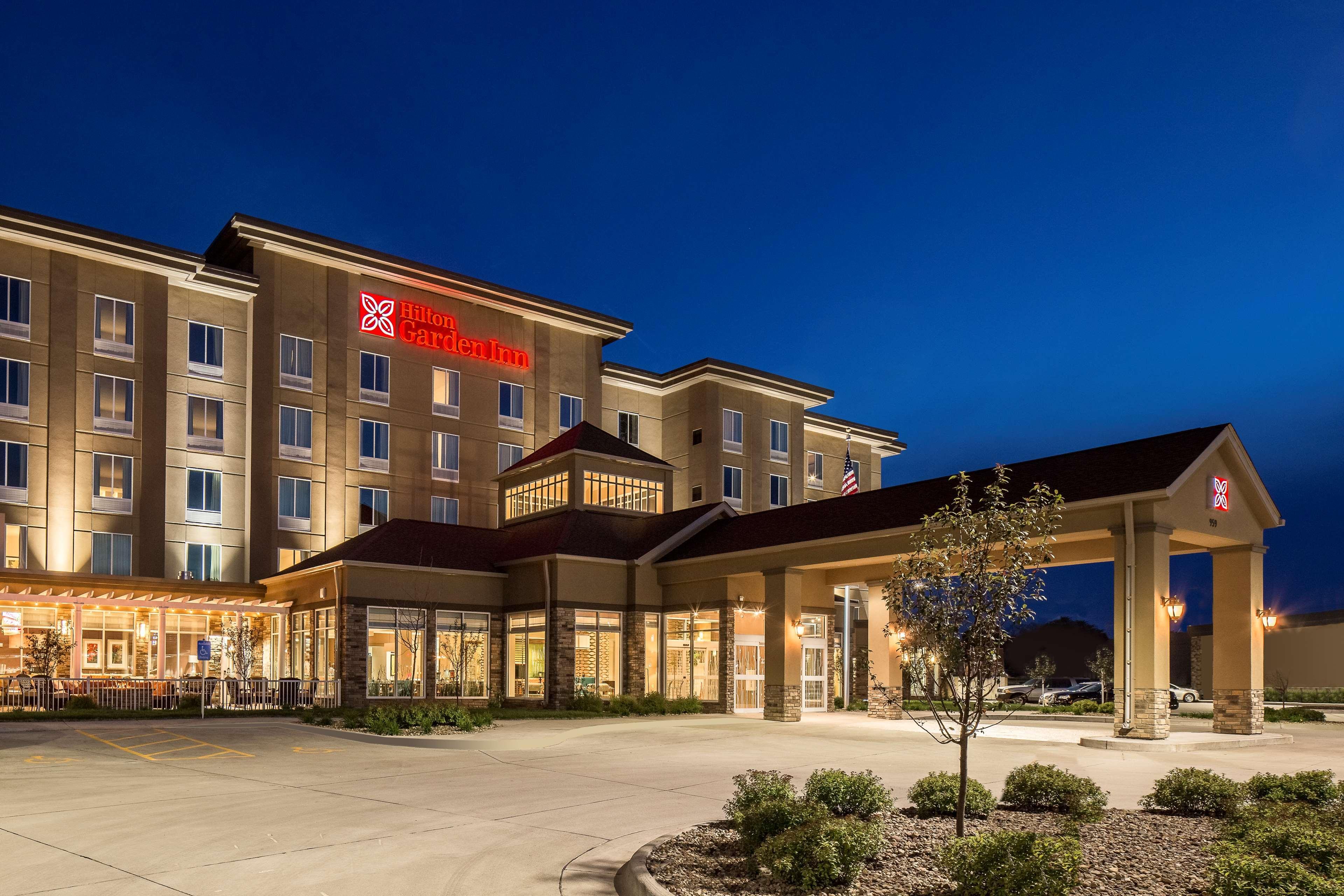 Hilton Garden Inn Bettendorf/ Quad Cities Kültér fotó