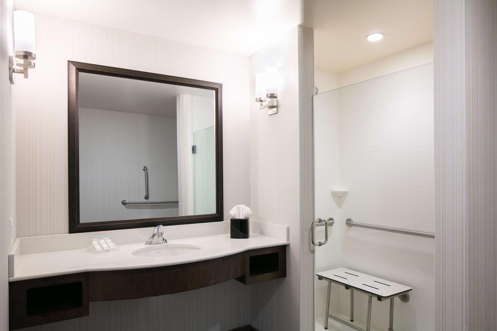 Hilton Garden Inn Bettendorf/ Quad Cities Kültér fotó