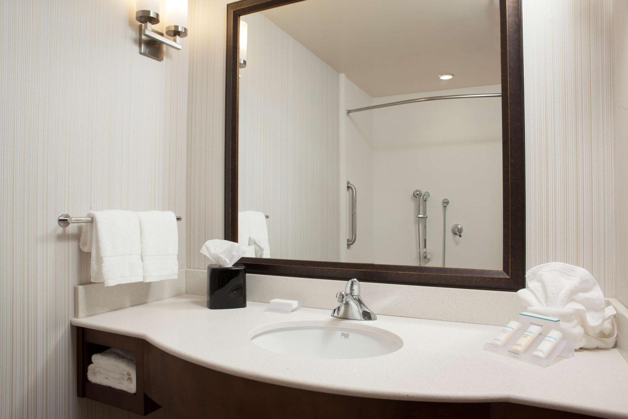 Hilton Garden Inn Bettendorf/ Quad Cities Kültér fotó